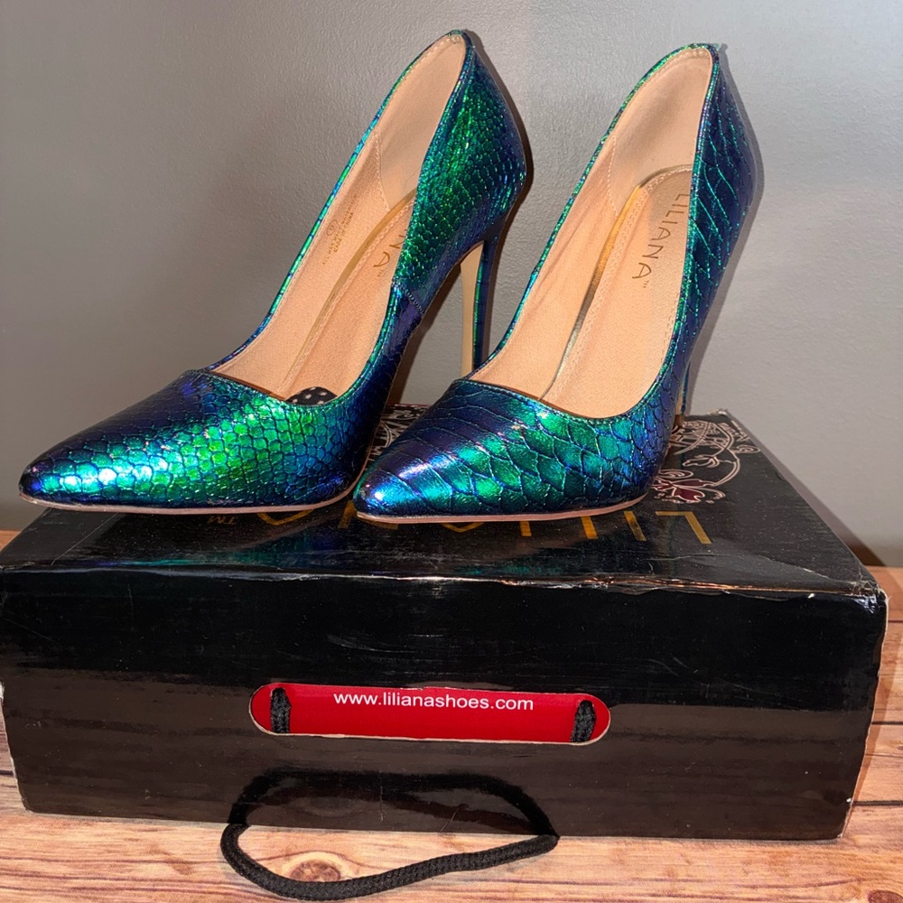 Liliana Shimmering Green and Blue Heels